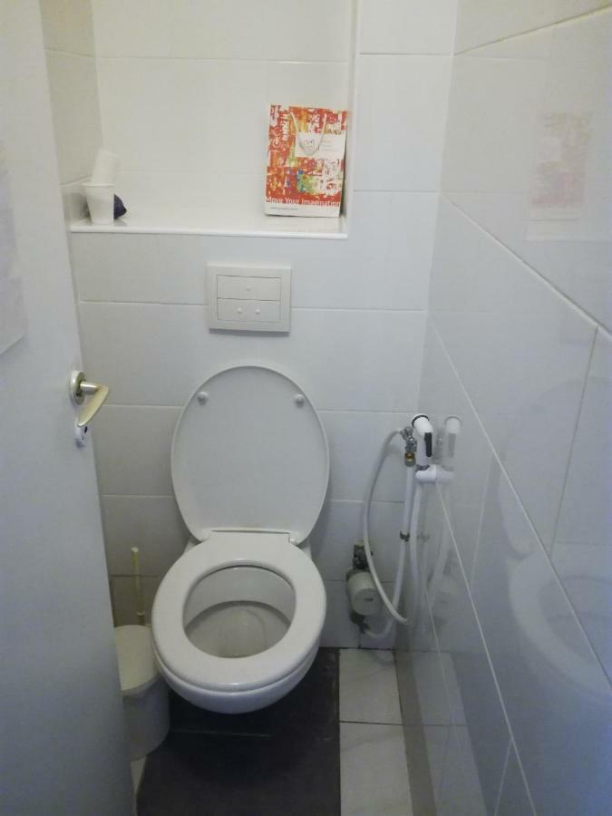 Hostel In Parijs
